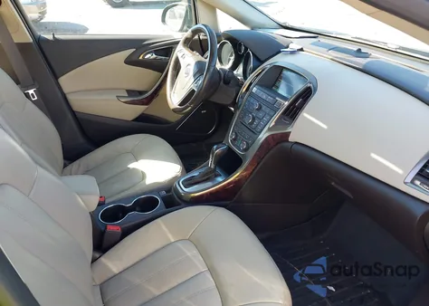 2015 Buick Verano Leather Group z USA, uszkodzony, nr VIN 1G4PS5SK0F4172109